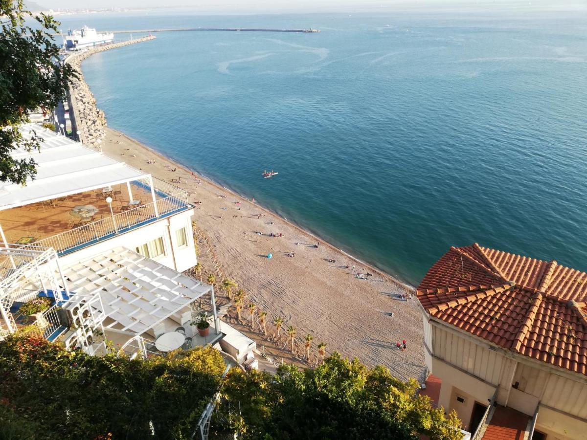 Il Sogno... Bed and Breakfast Salerno Exteriör bild